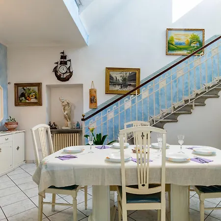 Valentina By Interhome *